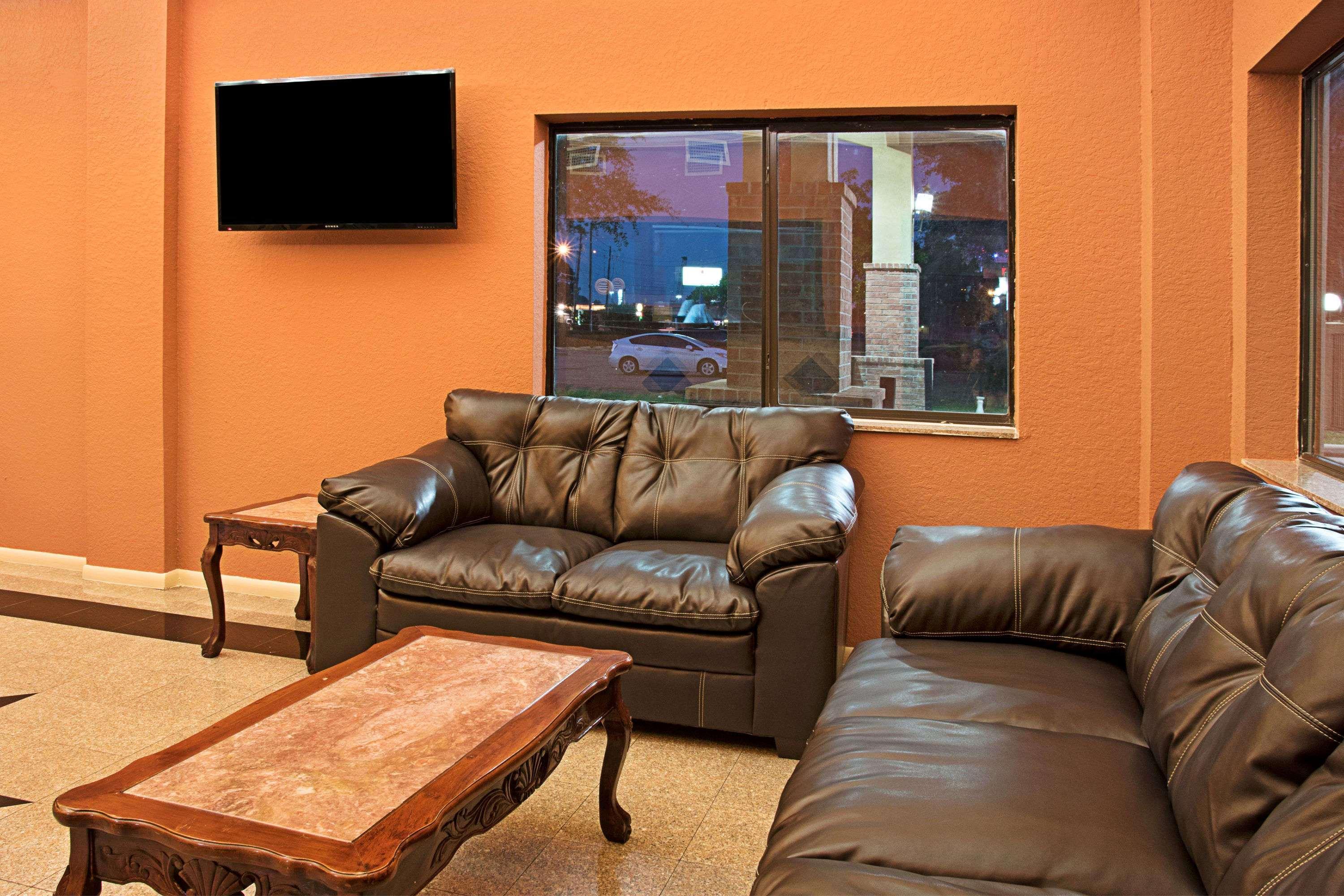 Super 8 By Wyndham Houston/Brookhollow Nw Extérieur photo
